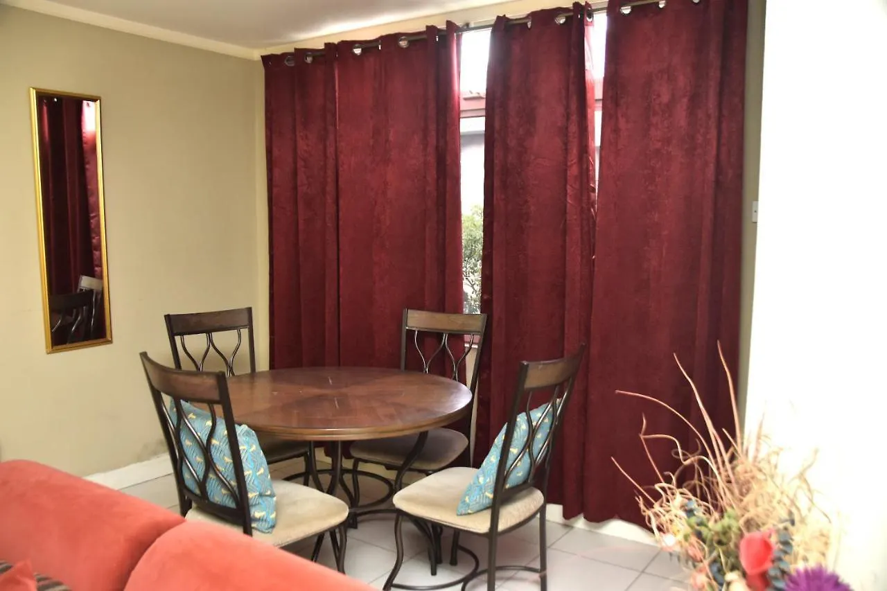 The President Room 5 Minutes To Devon House 4 Waterloo Avenue Kingston