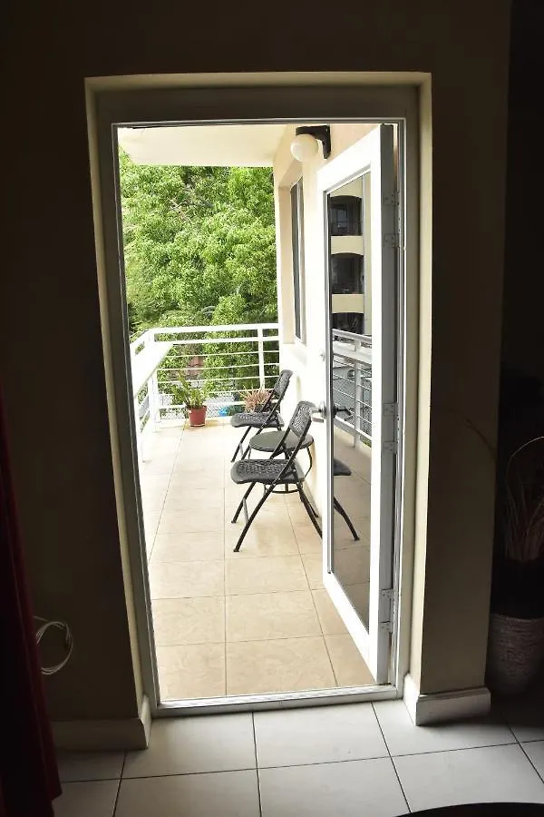 Bed & Breakfast The President Room 5 Minutes To Devon House 4 Waterloo Avenue Kingston Jamaica
